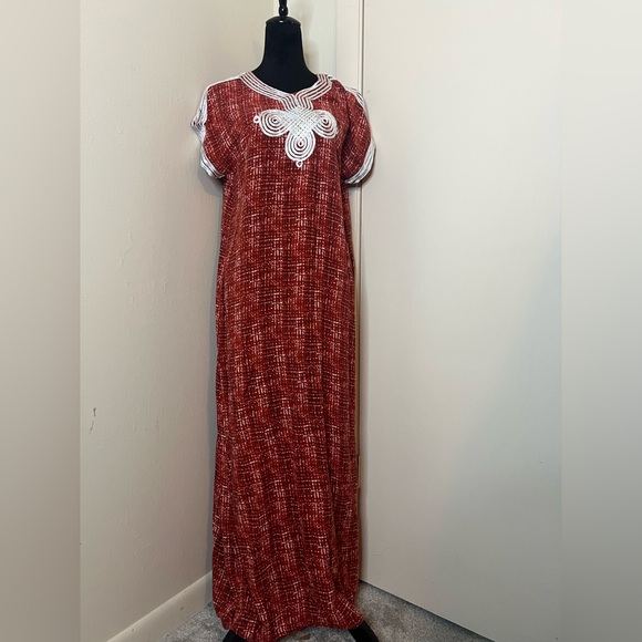 Embroidered Maxi Dress - Picture 2 of 5